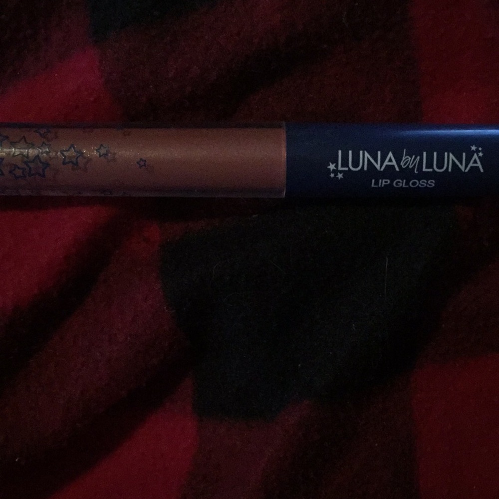 Luna by Luna lip gloss in the color Venus